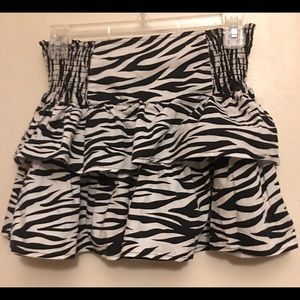 Zebra print mini skirt elastic waist on sides